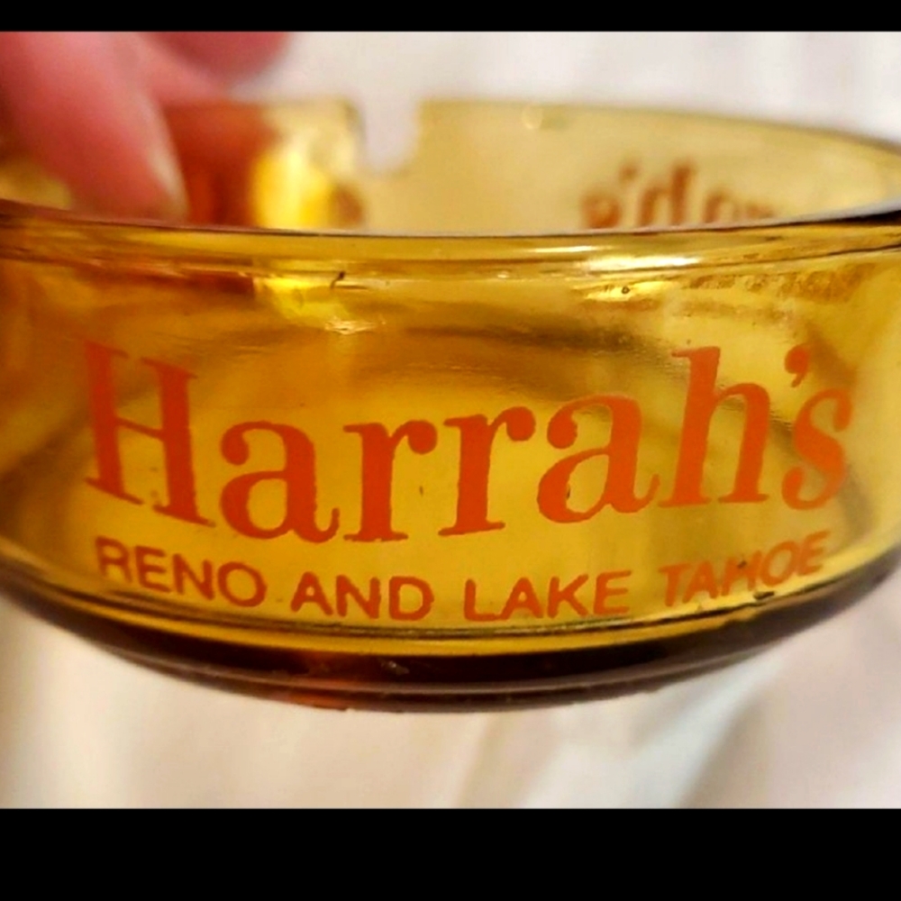Vintage Harrah's Ashtray